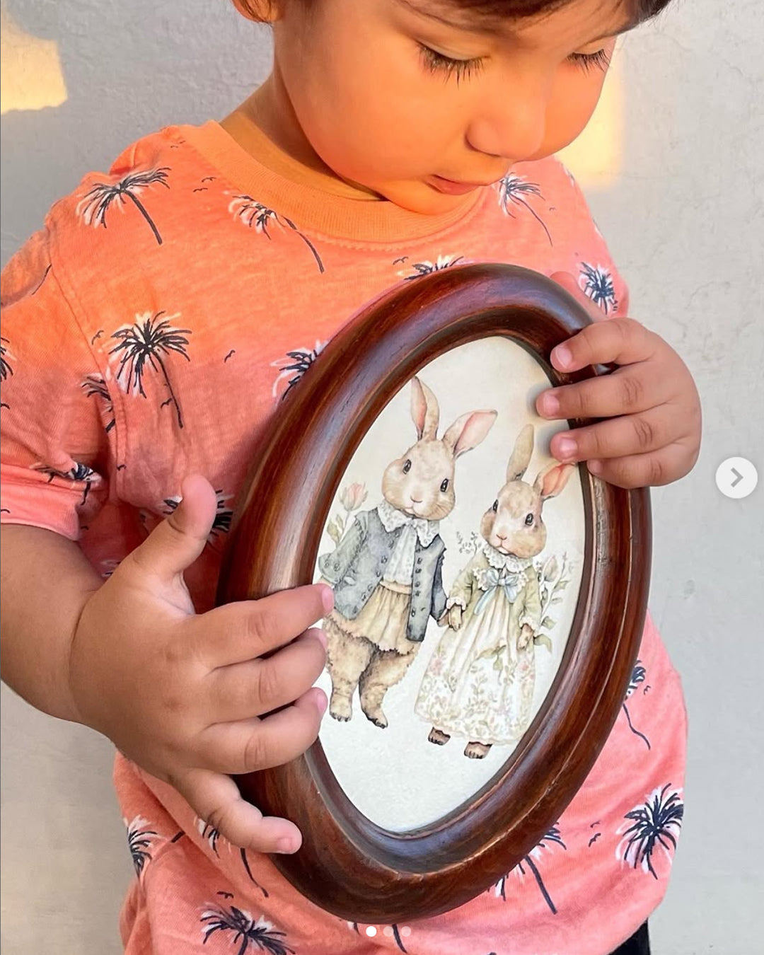 ALMOND FRAME