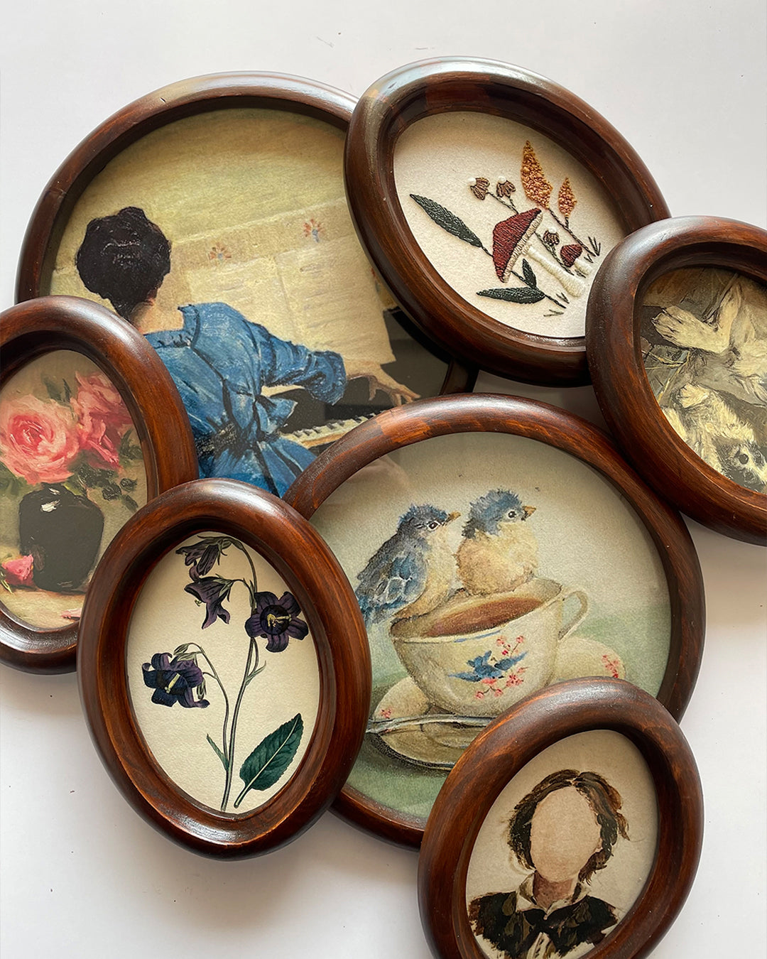 ALMOND FRAME